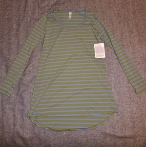 LuLaRoe Lynnae Long Sleeve shirt